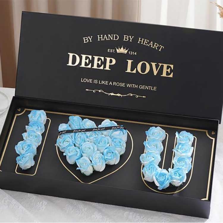 Szappan rózsa fejek virág doboz